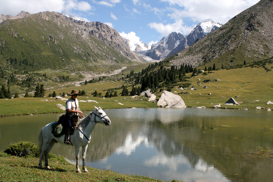 Negara Terbaik Untuk Dijelajahi Dengan Menunggangi Kuda